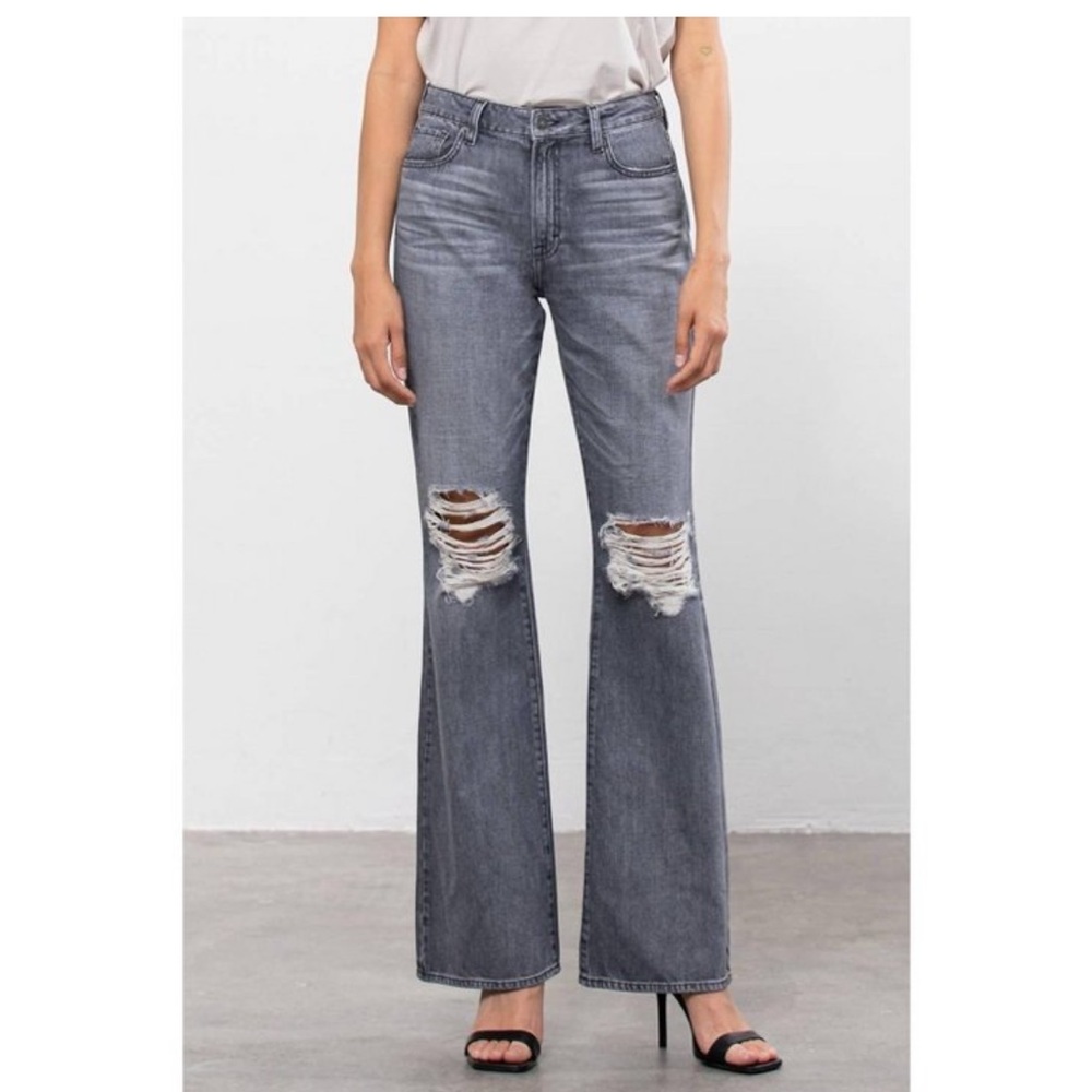 Hidden Gray High Rise Flared Jeans Size 26